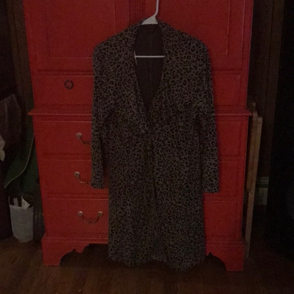 Beautiful dressy sweater - Picture 1 of 3